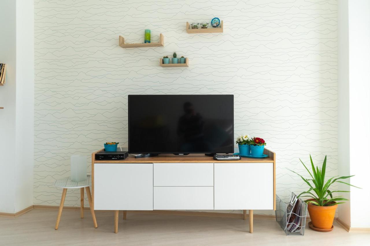 Ferienwohnung • Charming ǀ Near City Mall ǀ 1Br • Skopje Exterior foto